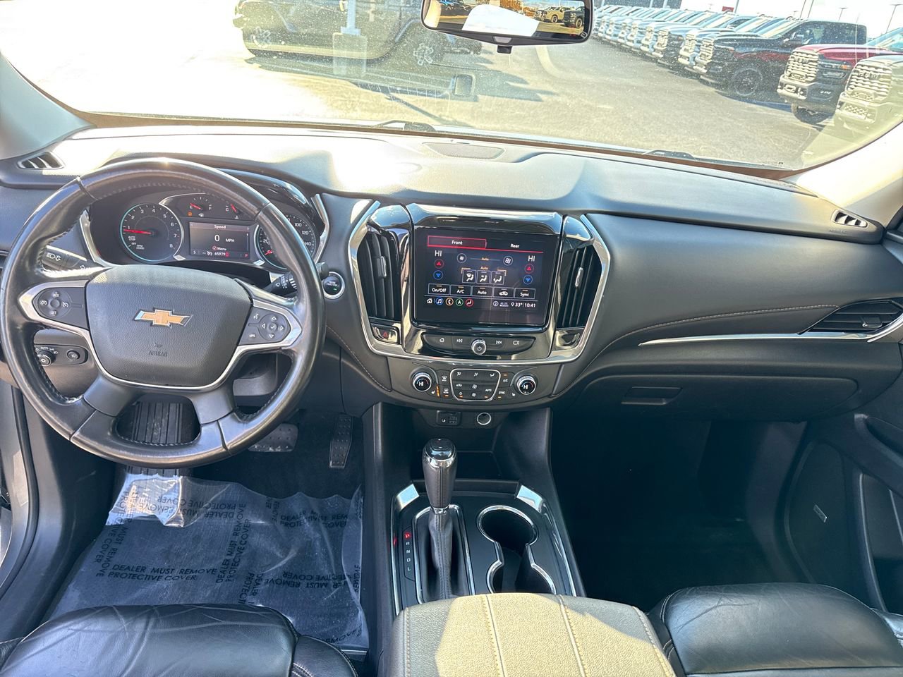 Used 2020 Chevrolet Traverse LT w/ LT Premium Package image 17