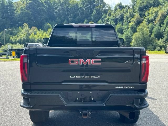 Used 2024 GMC Sierra 2500 Denali w/ Technology Package AWD/4WD image 6