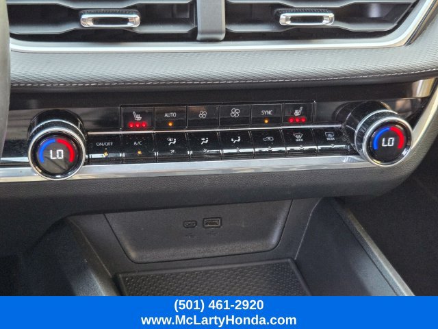 Used 2025 Chevrolet Equinox LT w/ Convenience Package II FWD image 23