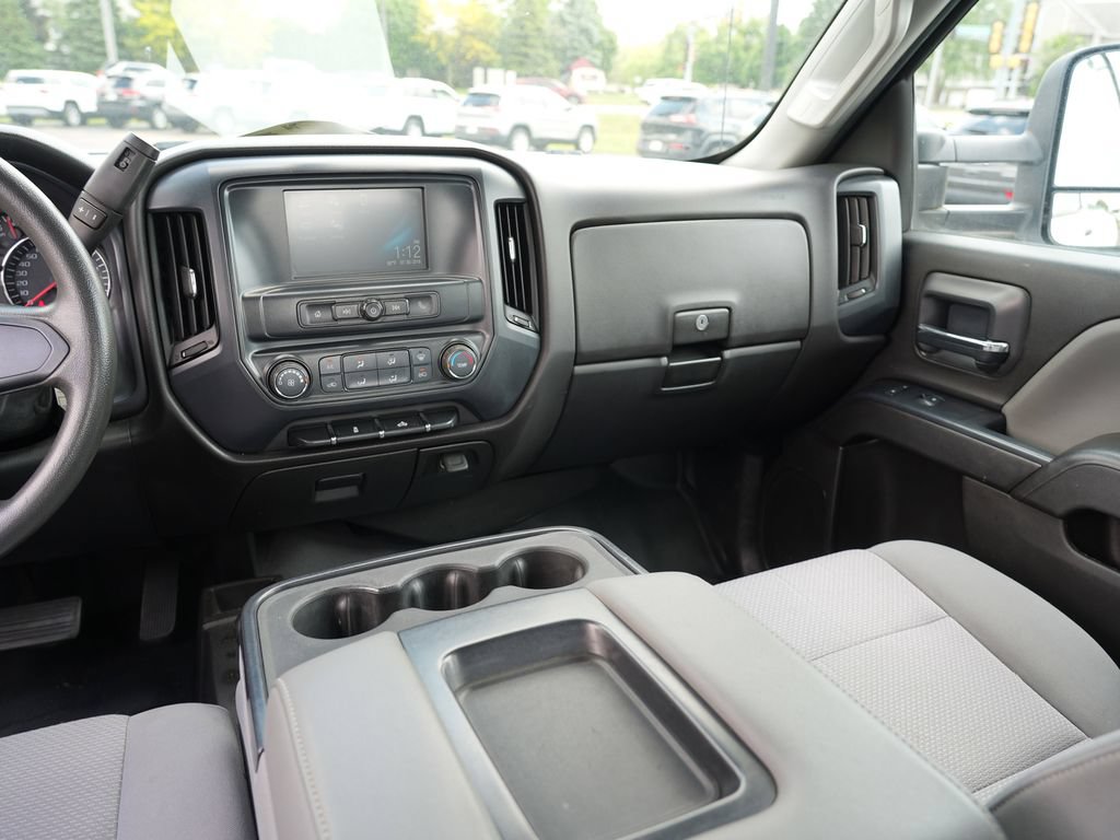 Used 2018 Chevrolet Silverado 3500 W/T AWD/4WD image 25