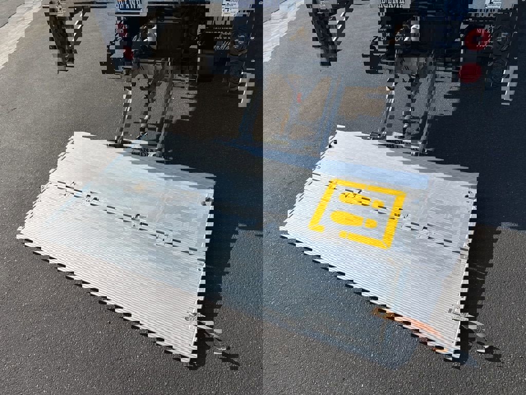 New 2024 Chevrolet Low Cab Forward image 19