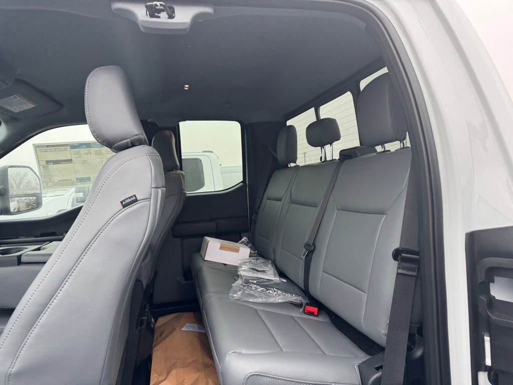 New 2026 Ford F550 4x4 SuperCab Super Duty image 11
