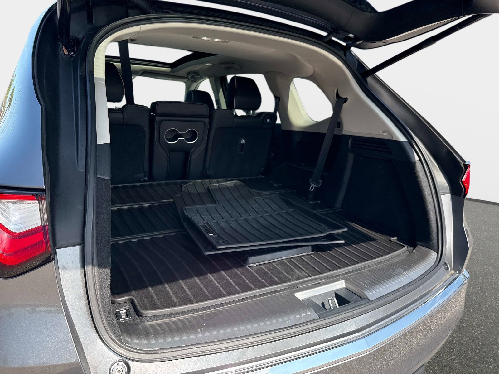 Certified 2024 Acura MDX SH-AWD w/ Advance Package image 10