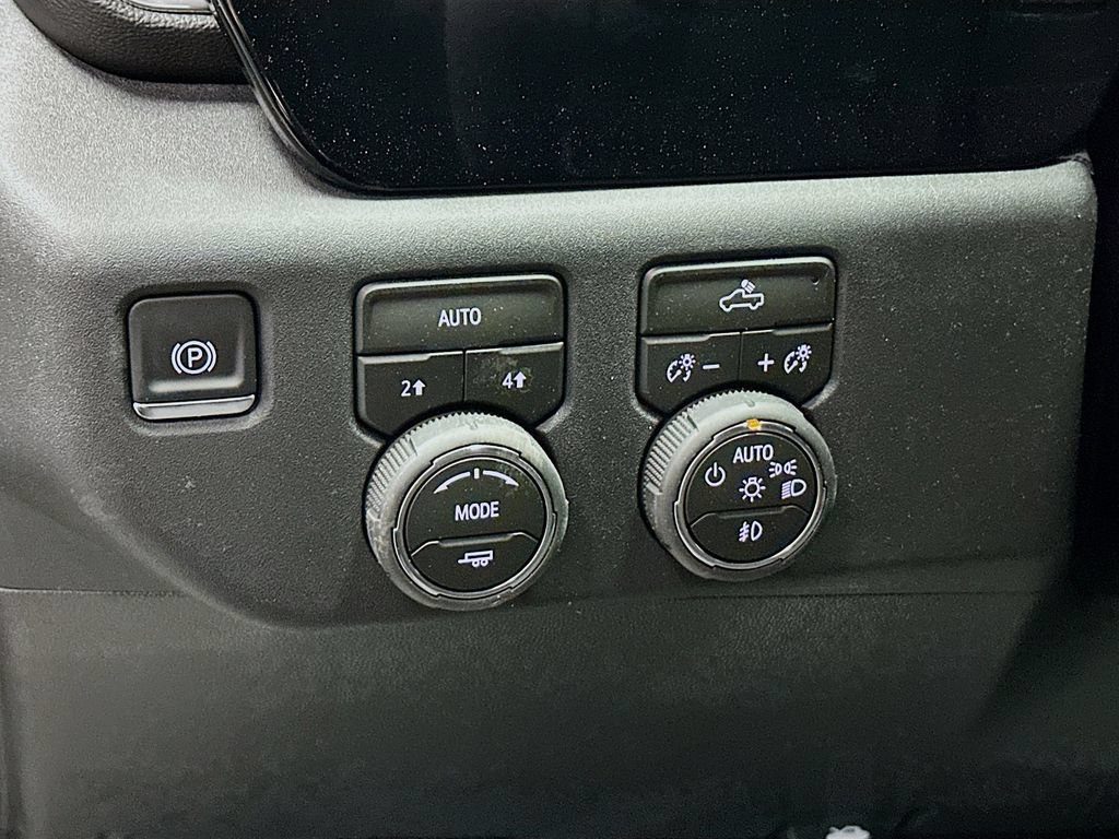 New 2026 Chevrolet Silverado 1500 RST AWD/4WD image 13