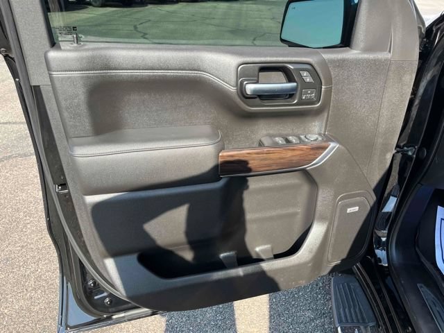 Used 2019 GMC Sierra 1500 SLT w/ SLT Premium Plus Package RWD image 20