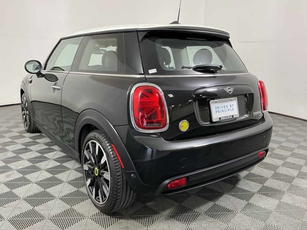 Certified 2024 MINI Cooper SE image 7