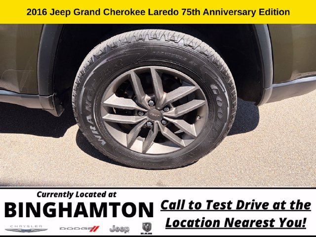 Used 2016 Jeep Grand Cherokee Laredo 75th Anniversary AWD/4WD image 13