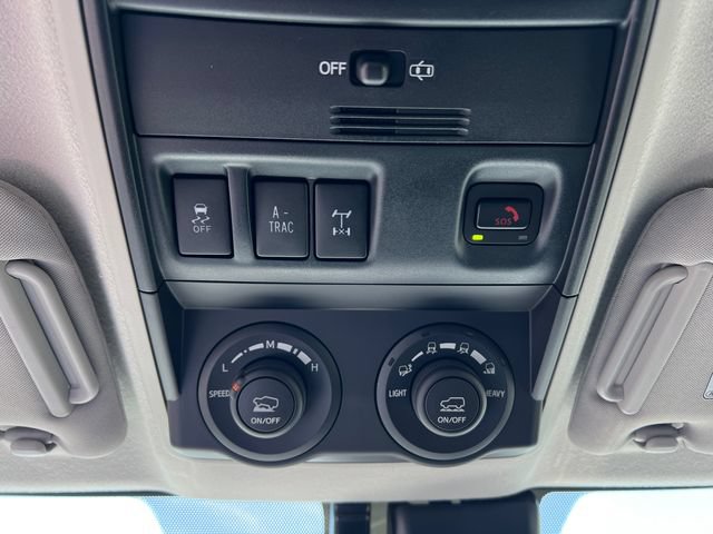 Used 2023 Toyota 4Runner TRD Off-Road AWD/4WD image 21