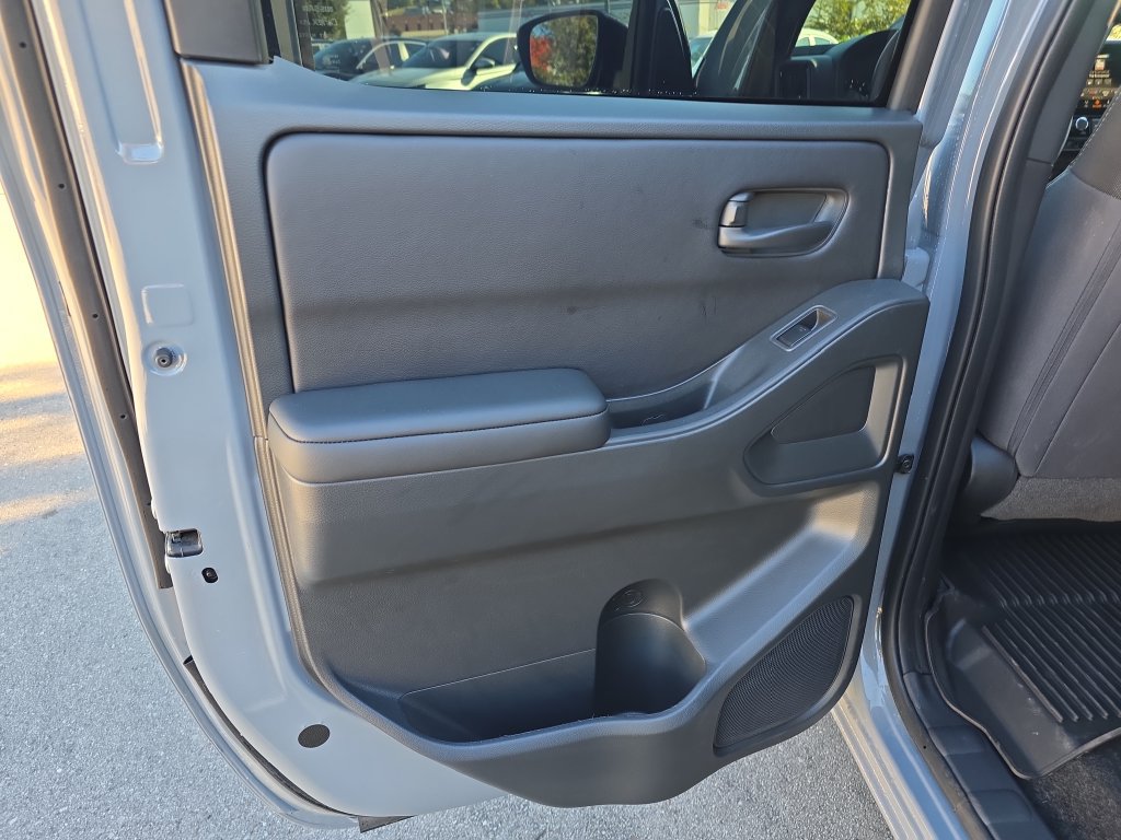 Certified 2026 Nissan Frontier SV w/ SV Convenience Package AWD/4WD image 41