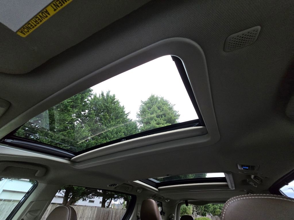 Used 2020 Toyota Sienna Limited image 44