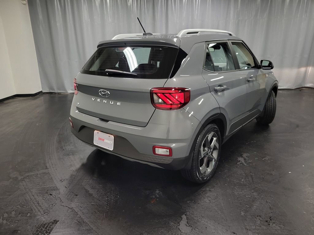 Used 2023 Hyundai Venue SEL image 8