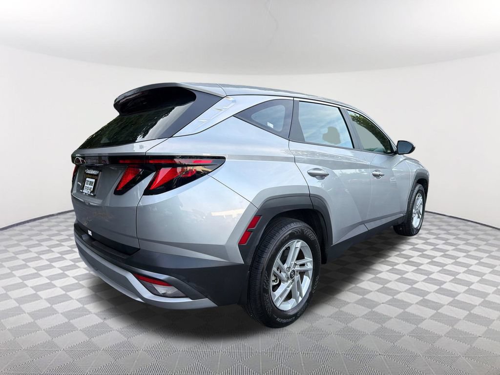 Used 2025 Hyundai Tucson SE FWD image 5