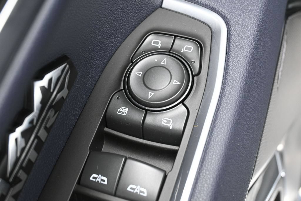 Used 2025 Chevrolet Silverado 1500 High Country w/ High Country Premium Package AWD/4WD image 12