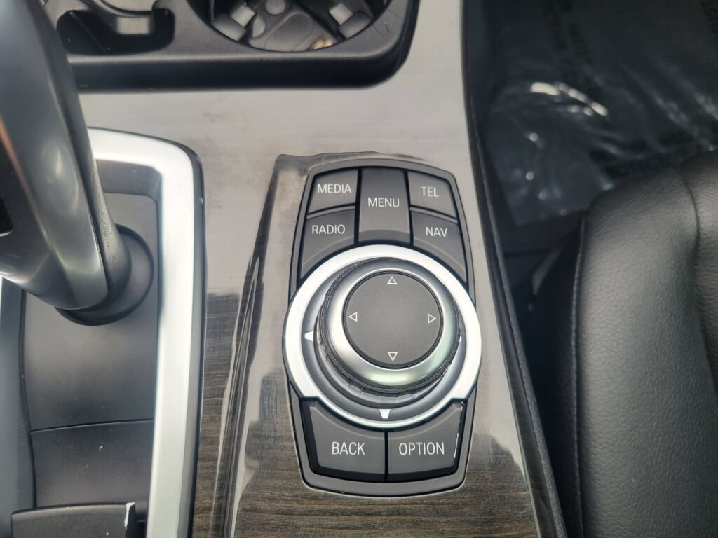 Used 2013 BMW 528i xDrive Sedan AWD/4WD image 27