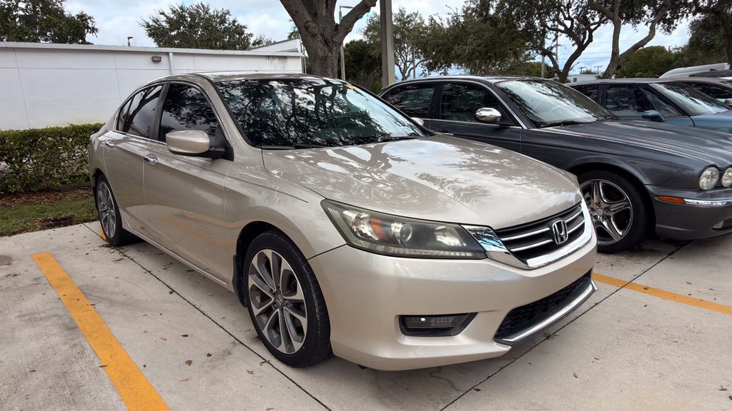 Used 2014 Honda Accord Sport image 3