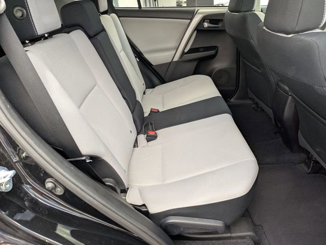 Used 2017 Toyota RAV4 XLE AWD/4WD image 27