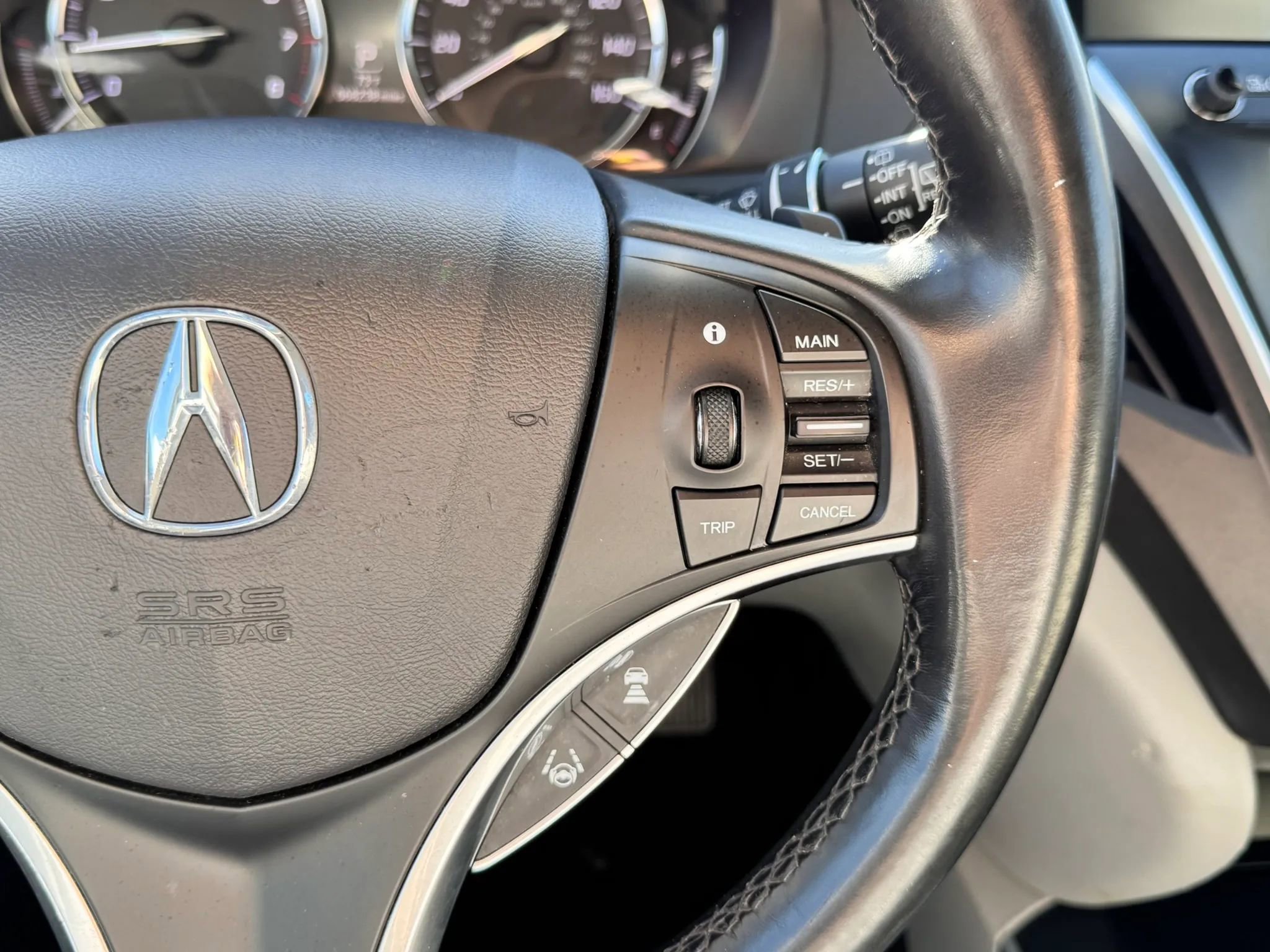 Used 2020 Acura MDX SH-AWD image 17