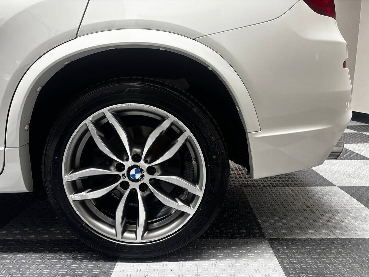 Used 2017 BMW X3 xDrive28i AWD/4WD image 9