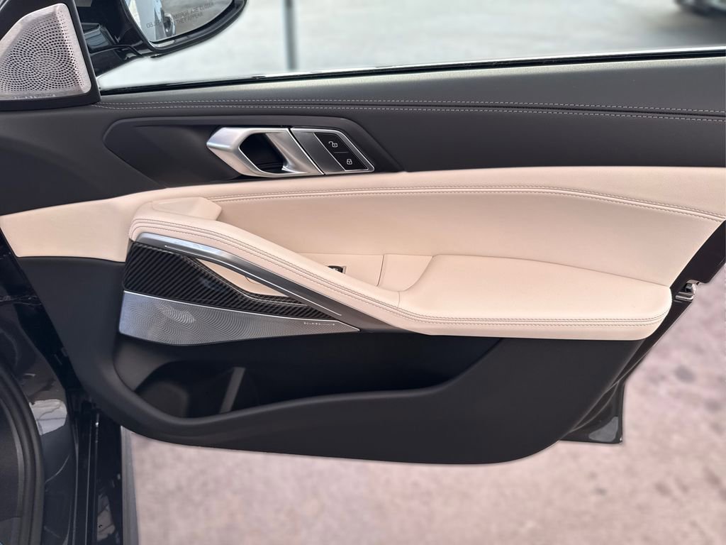 New 2026 BMW X6 M60i image 27