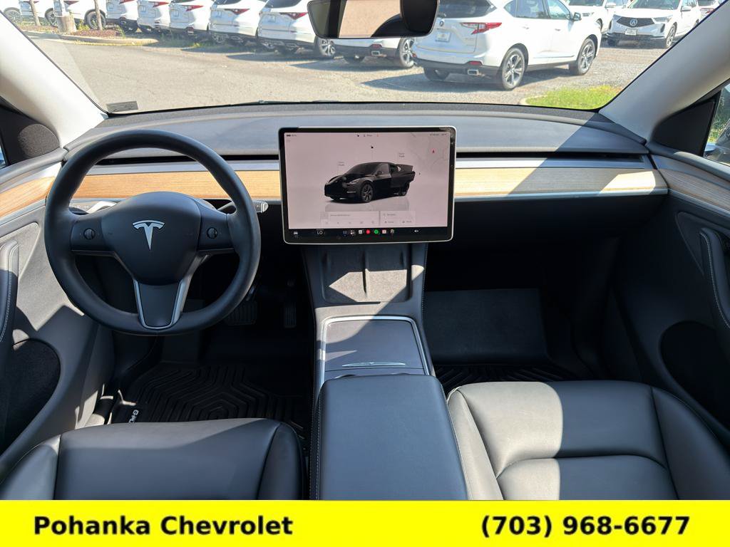 Used 2025 Tesla Model Y Long Range RWD image 37