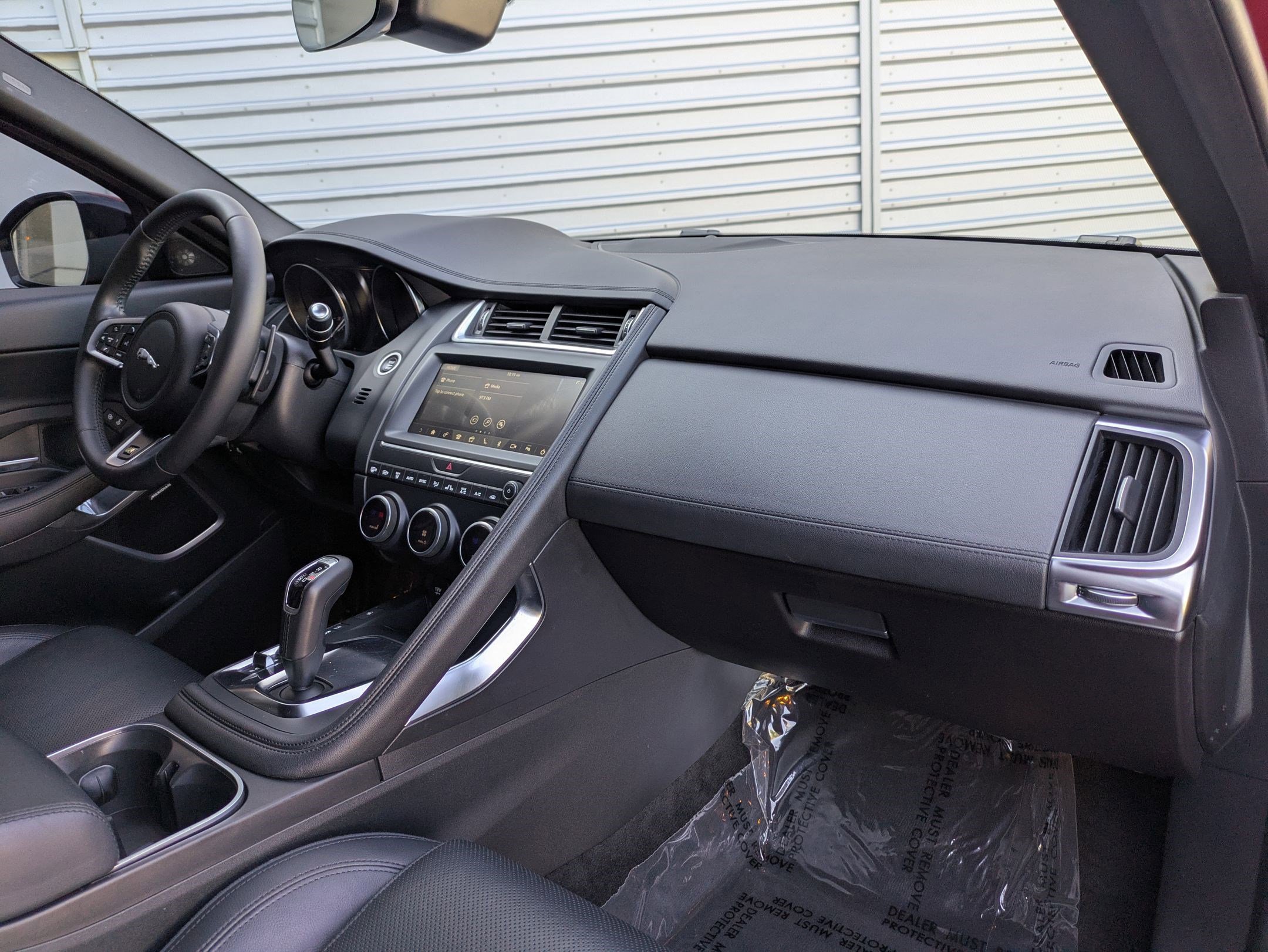 Used 2020 Jaguar E-PACE AWD/4WD image 33