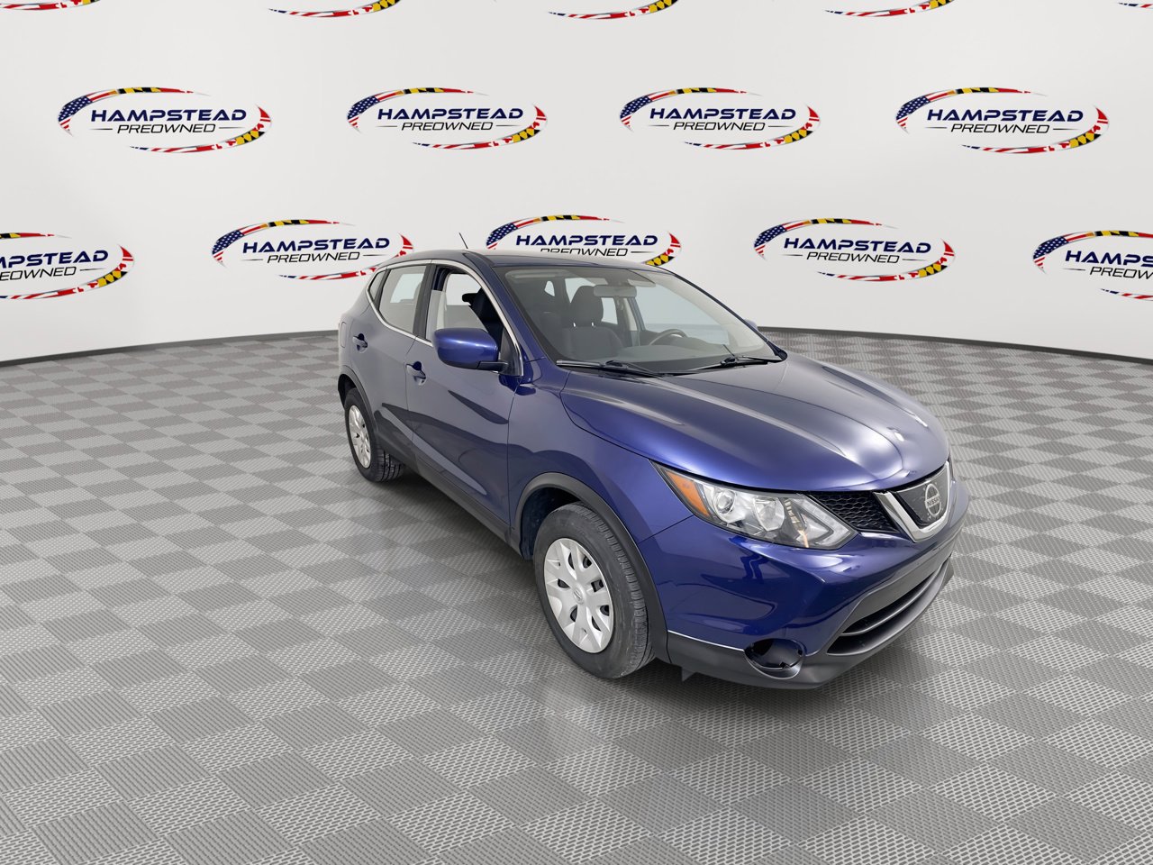 Used 2019 Nissan Rogue Sport S image 2