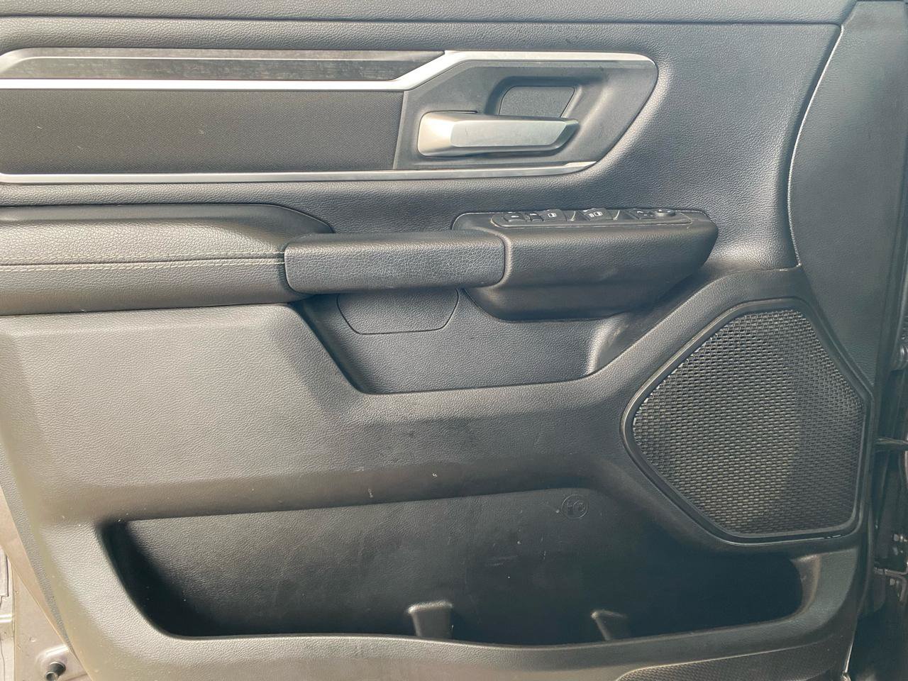 Used 2023 RAM 1500 Big Horn AWD/4WD image 9