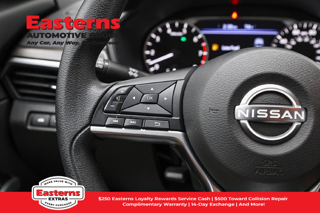 Used 2023 Nissan Altima 2.5 SV FWD image 16