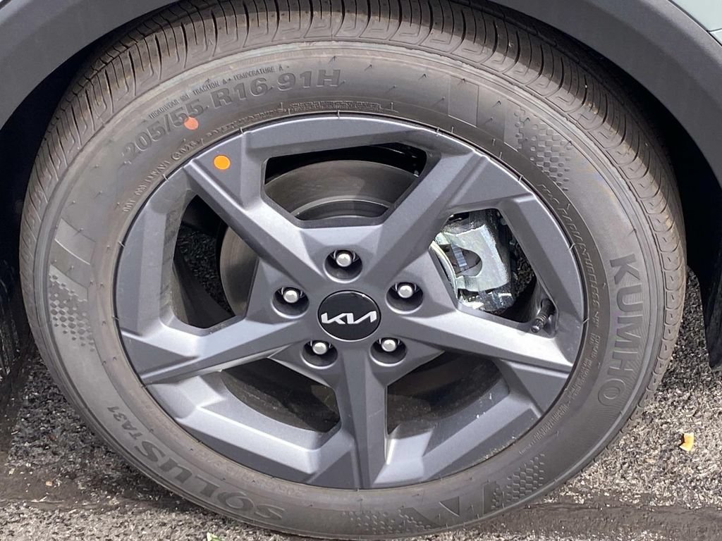 New 2026 Kia K4 FWD image 5