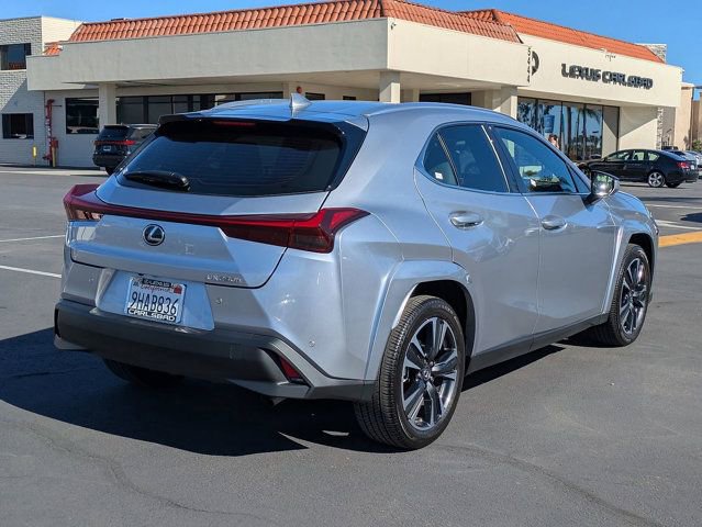 Used 2024 Lexus UX 250h FWD w/ Premium Package image 5