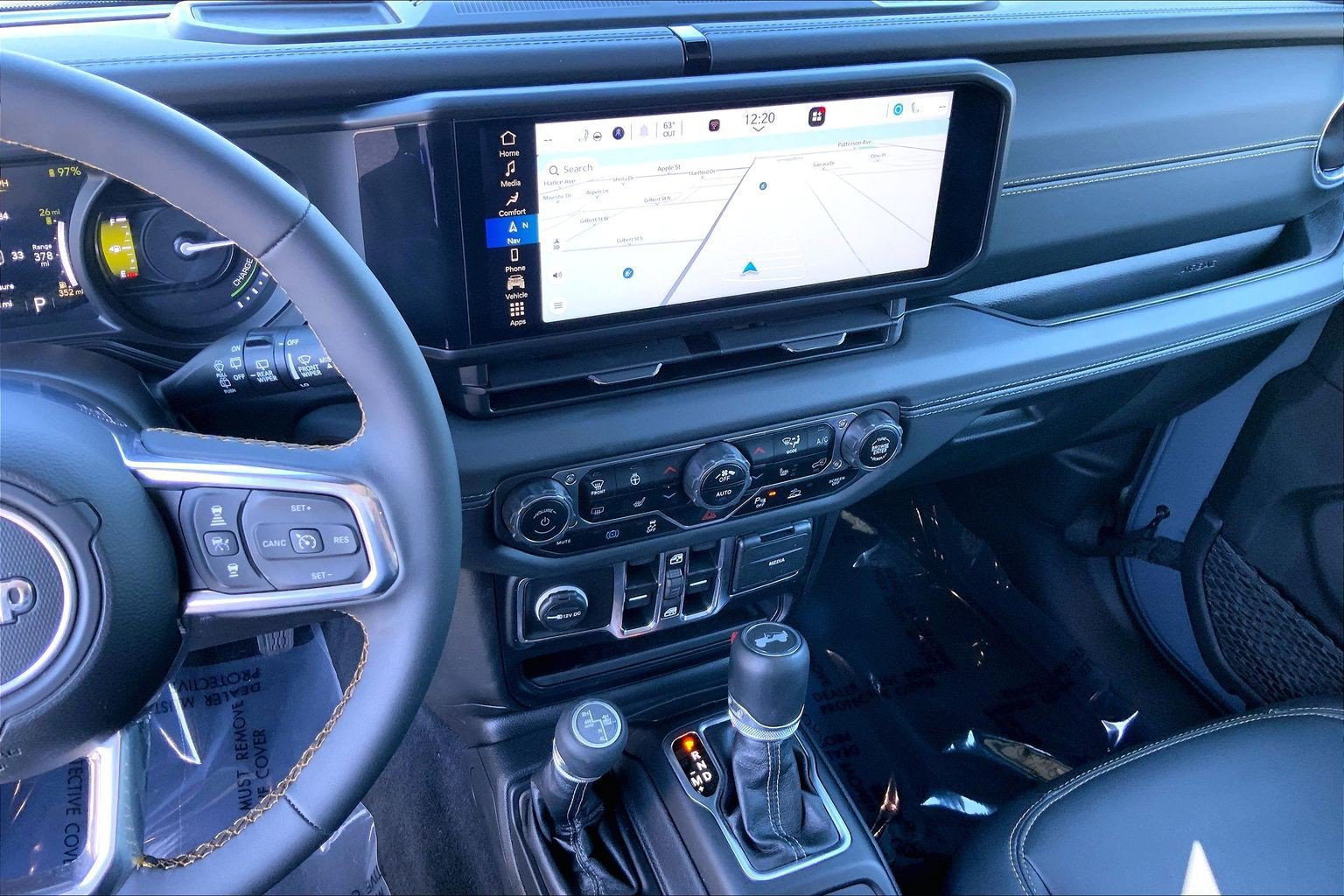 Used 2024 Jeep Wrangler Unlimited Sahara w/ Technology Group AWD/4WD image 6
