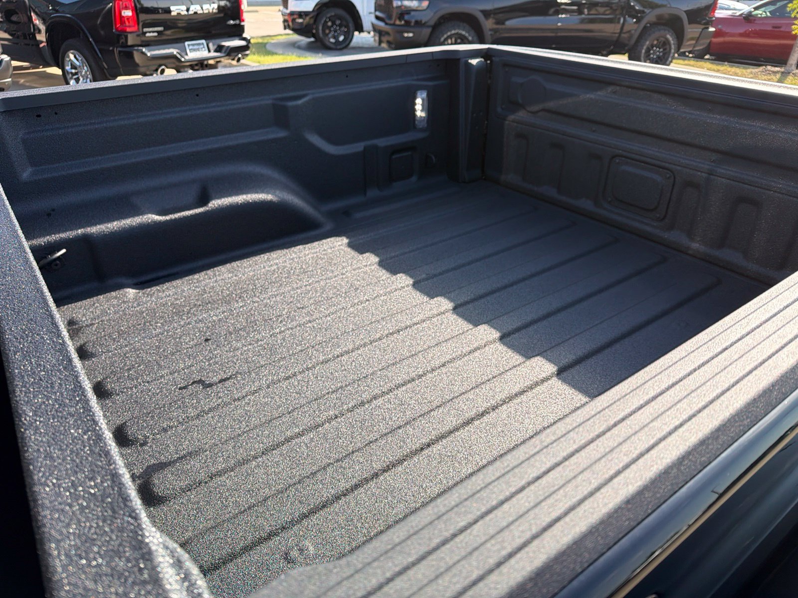 New 2026 Jeep Gladiator Rubicon w/ Steel Power Dome Hood Package AWD/4WD image 17