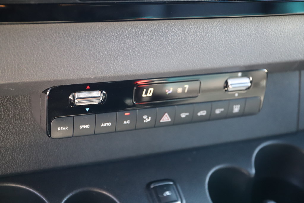 Used 2023 Mercedes-Benz Sprinter 2500 image 21