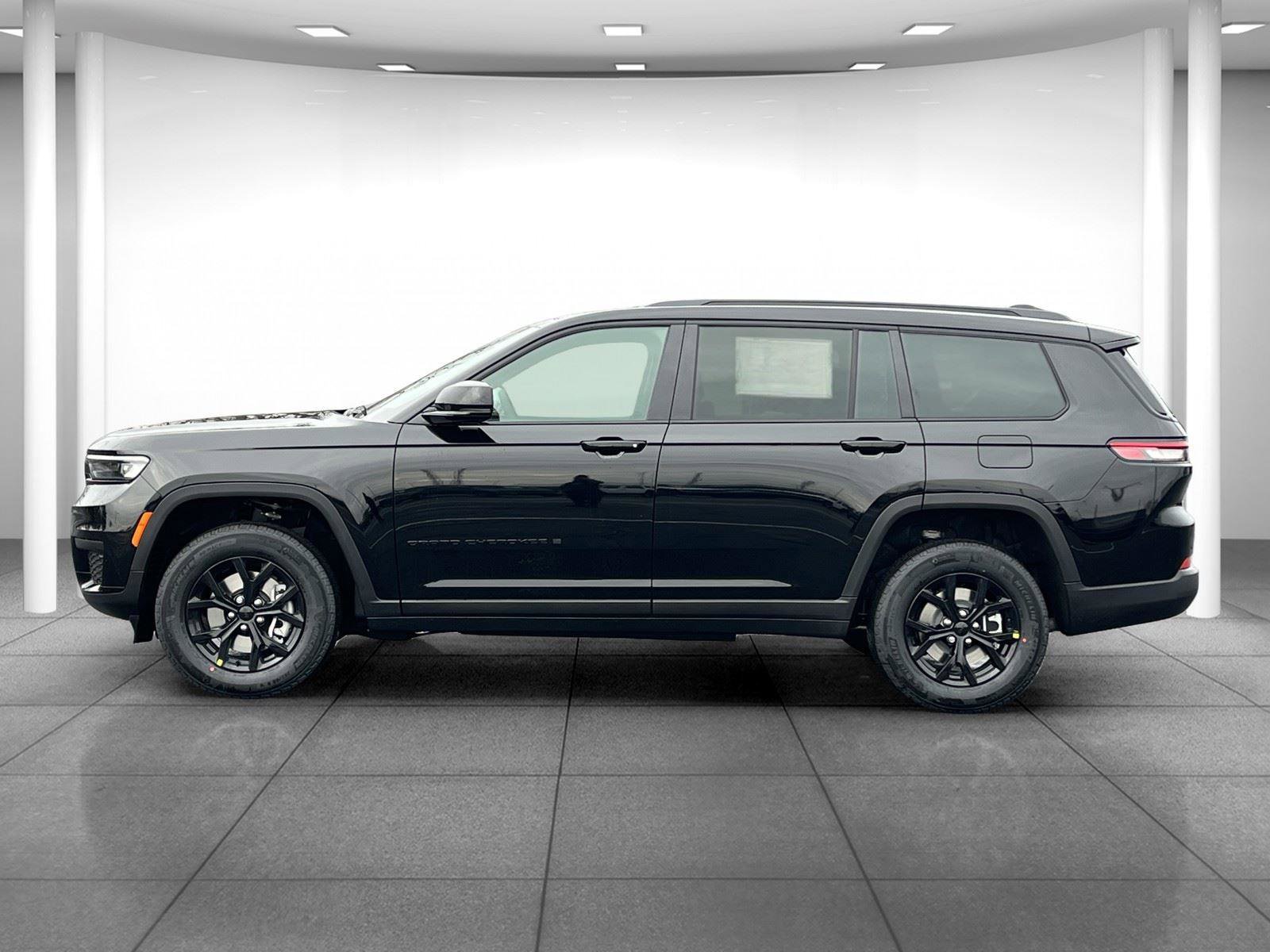 New 2025 Jeep Grand Cherokee L Altitude image 4