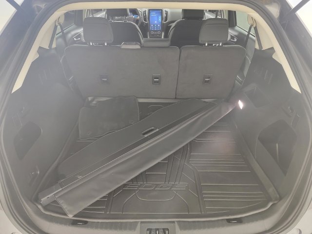 Certified 2023 Ford Edge SE w/ Black Appearance Package AWD/4WD image 15