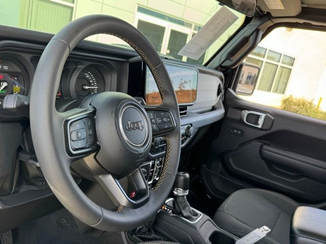 Used 2024 Jeep Wrangler Unlimited image 23
