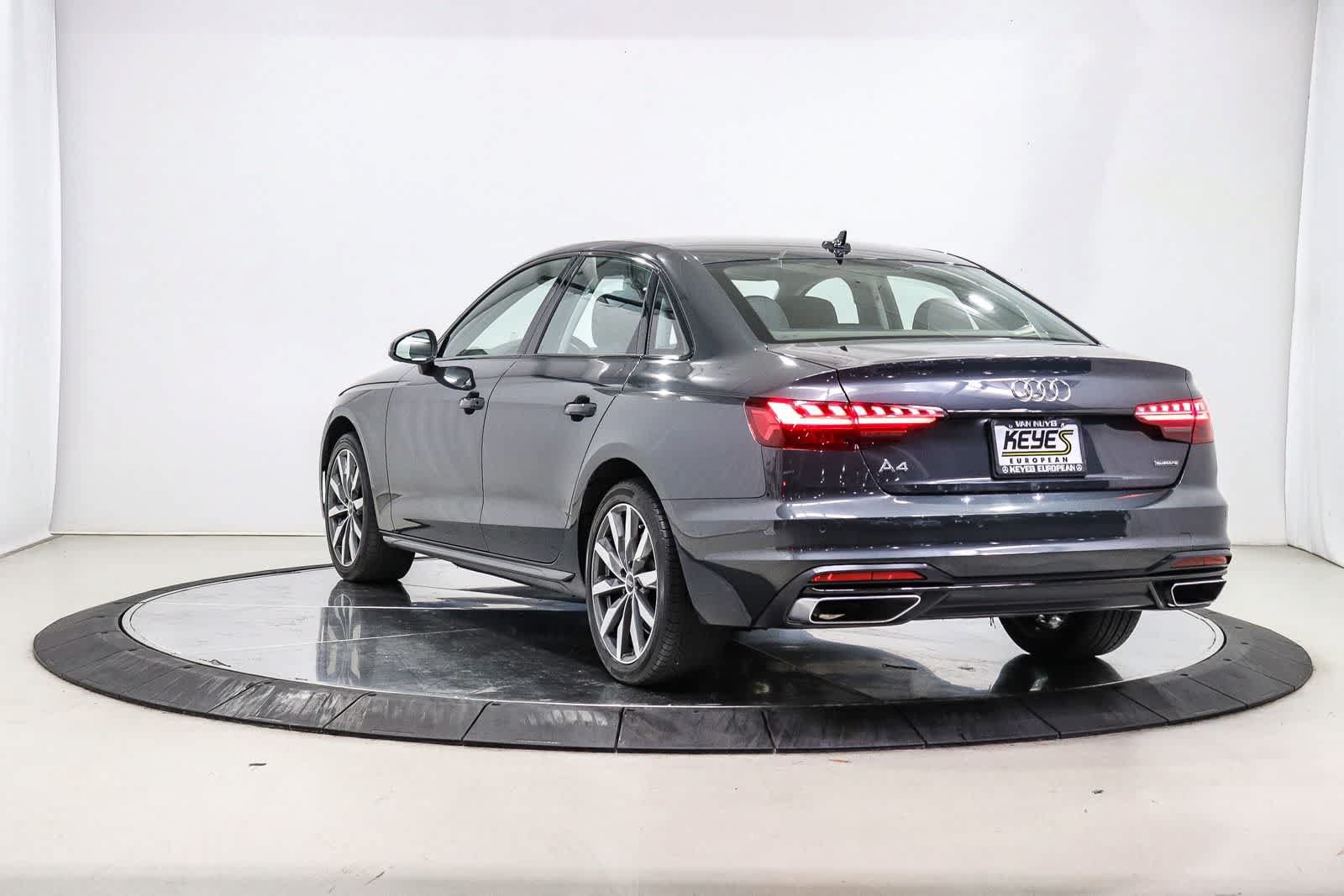 Used 2023 Audi A4 2.0T Premium Plus w/ Premium Plus Package AWD/4WD image 2
