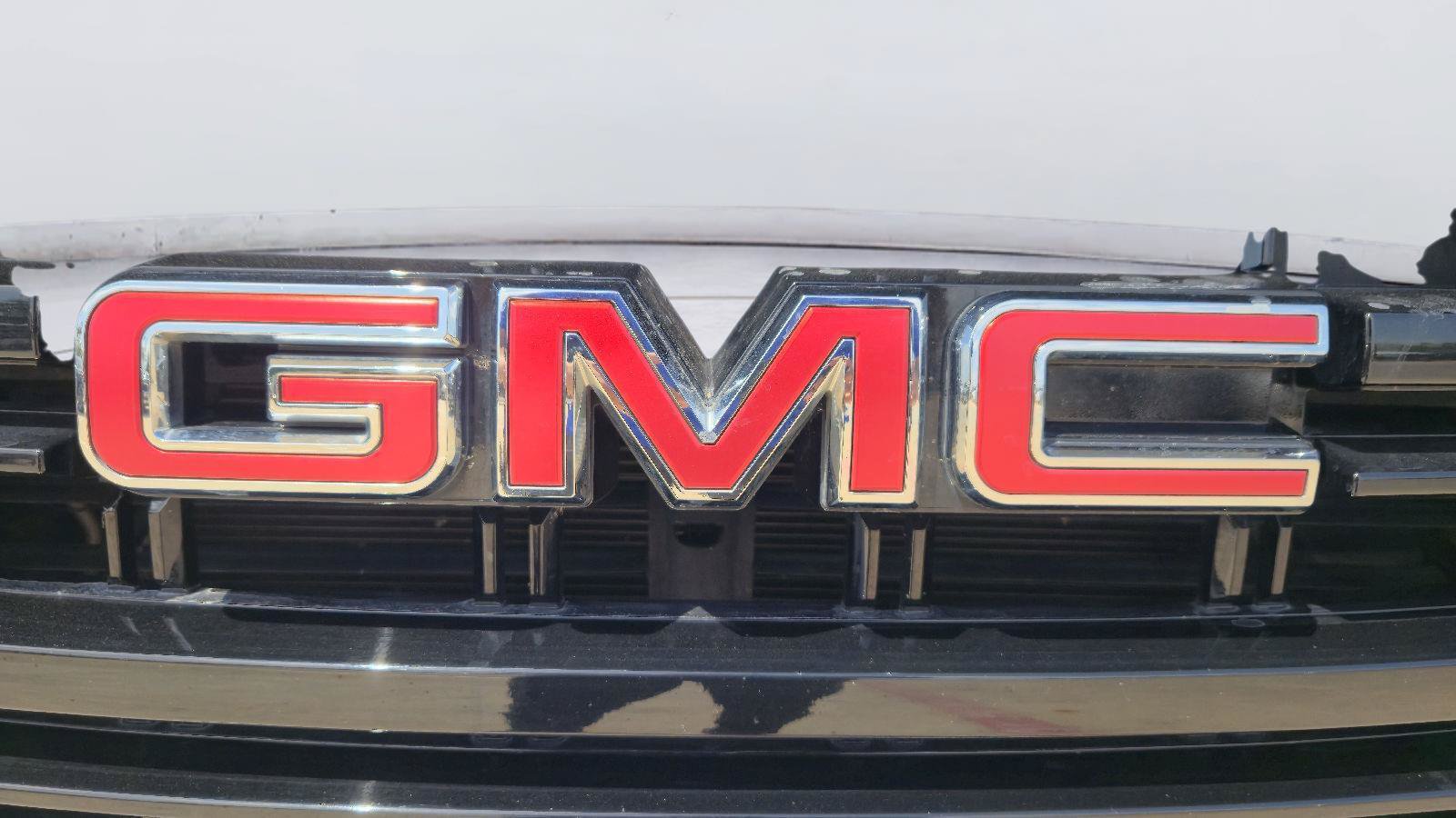 Used 2022 GMC Yukon SLE RWD image 9