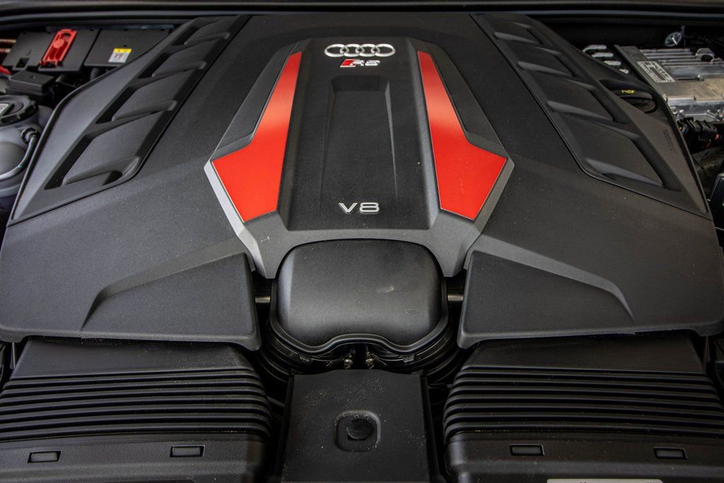 Used 2025 Audi RS Q8 performance image 23