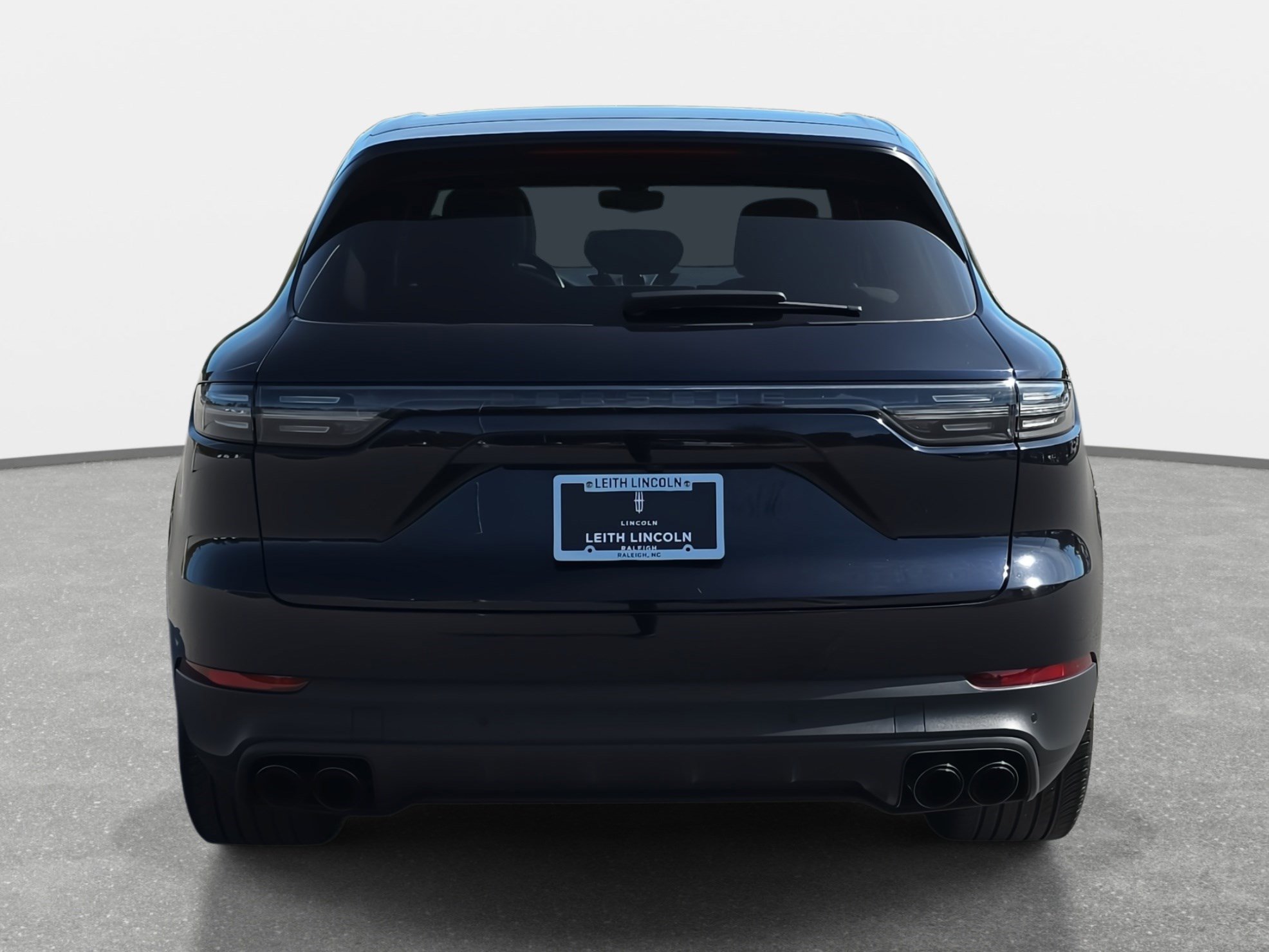 Used 2022 Porsche Cayenne S image 6