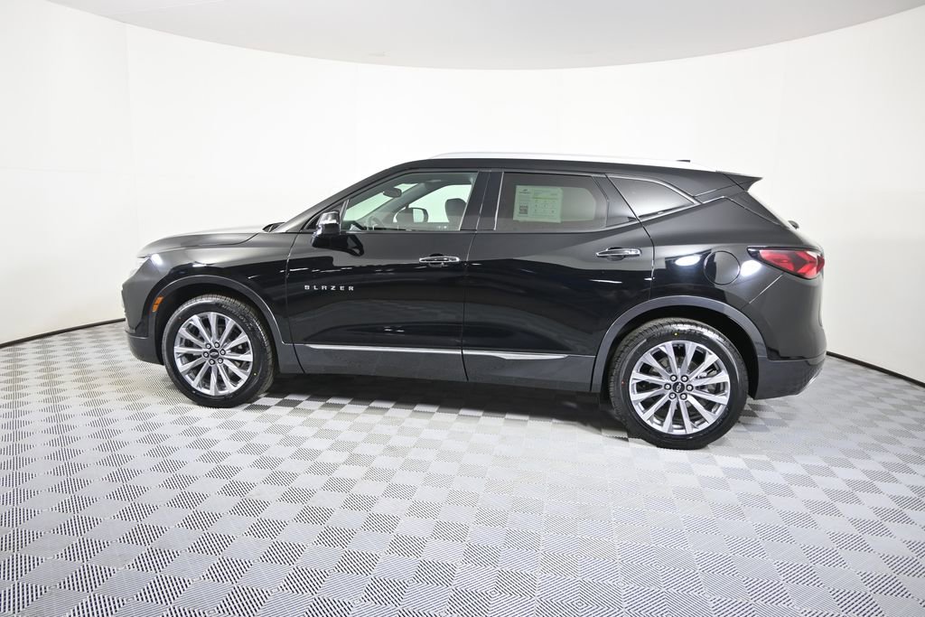 Used 2022 Chevrolet Blazer Premier w/ Enhanced Convenience Package image 3