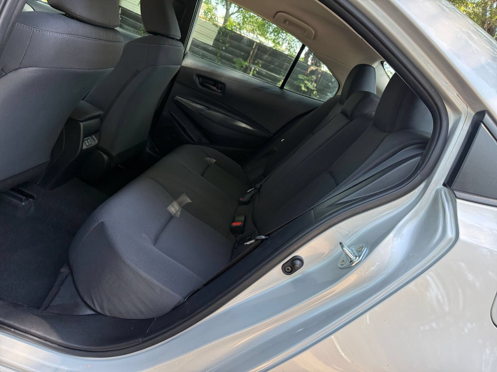Used 2025 Toyota Corolla LE FWD image 25