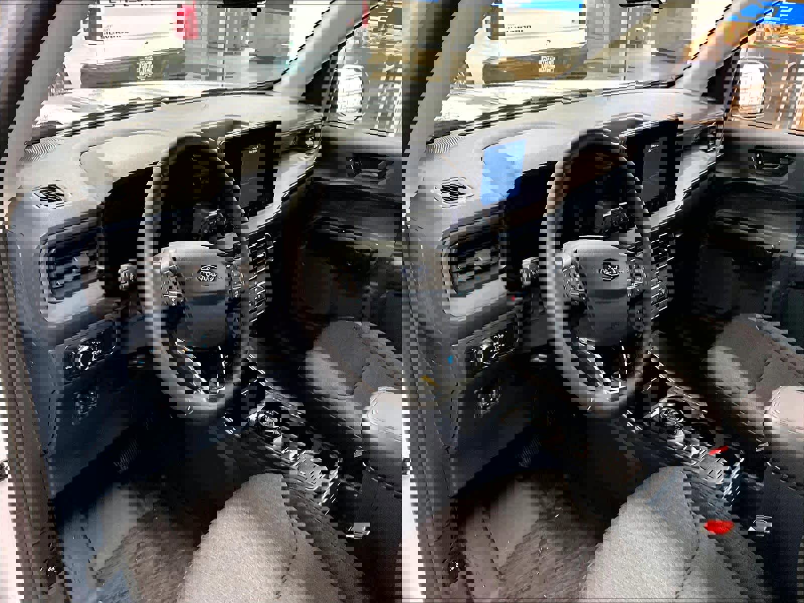 Used 2025 Ford Maverick XLT w/ XLT Luxury Package image 8