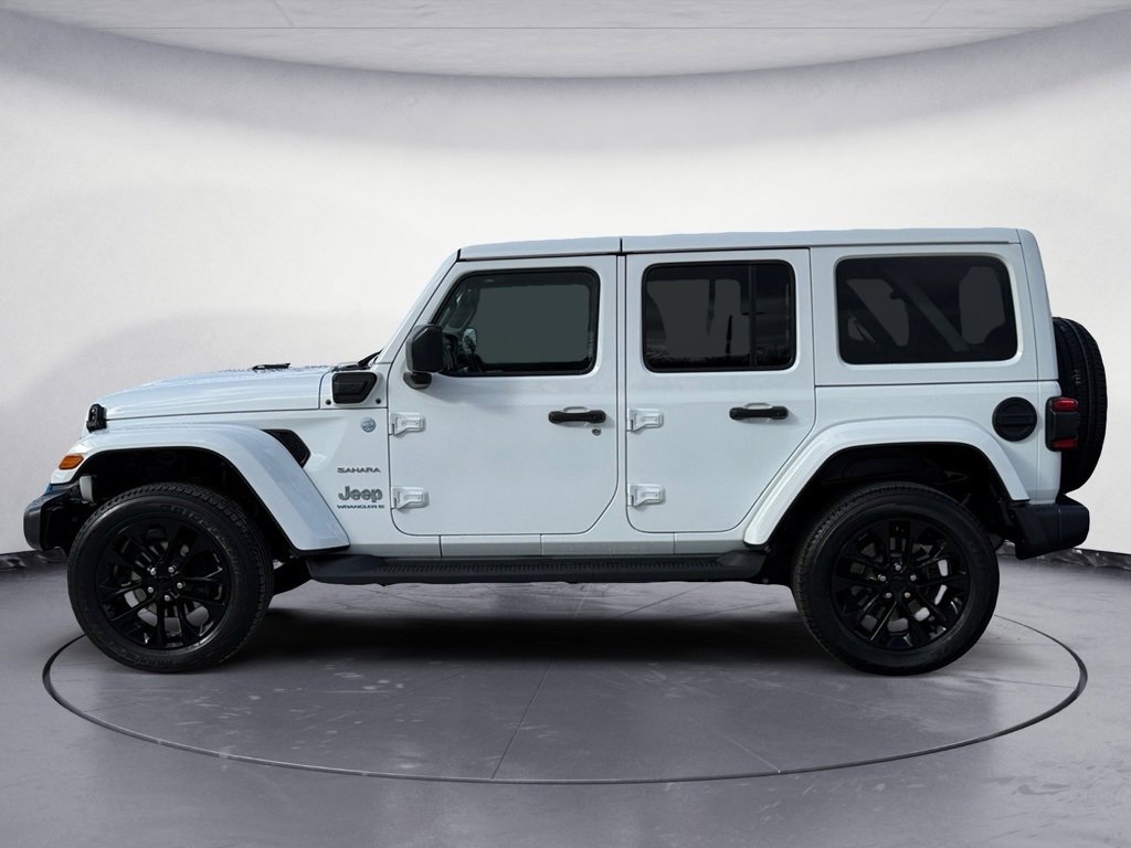 Used 2023 Jeep Wrangler Unlimited Sahara image 2