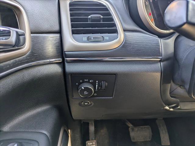 Used 2014 Jeep Grand Cherokee Summit image 19