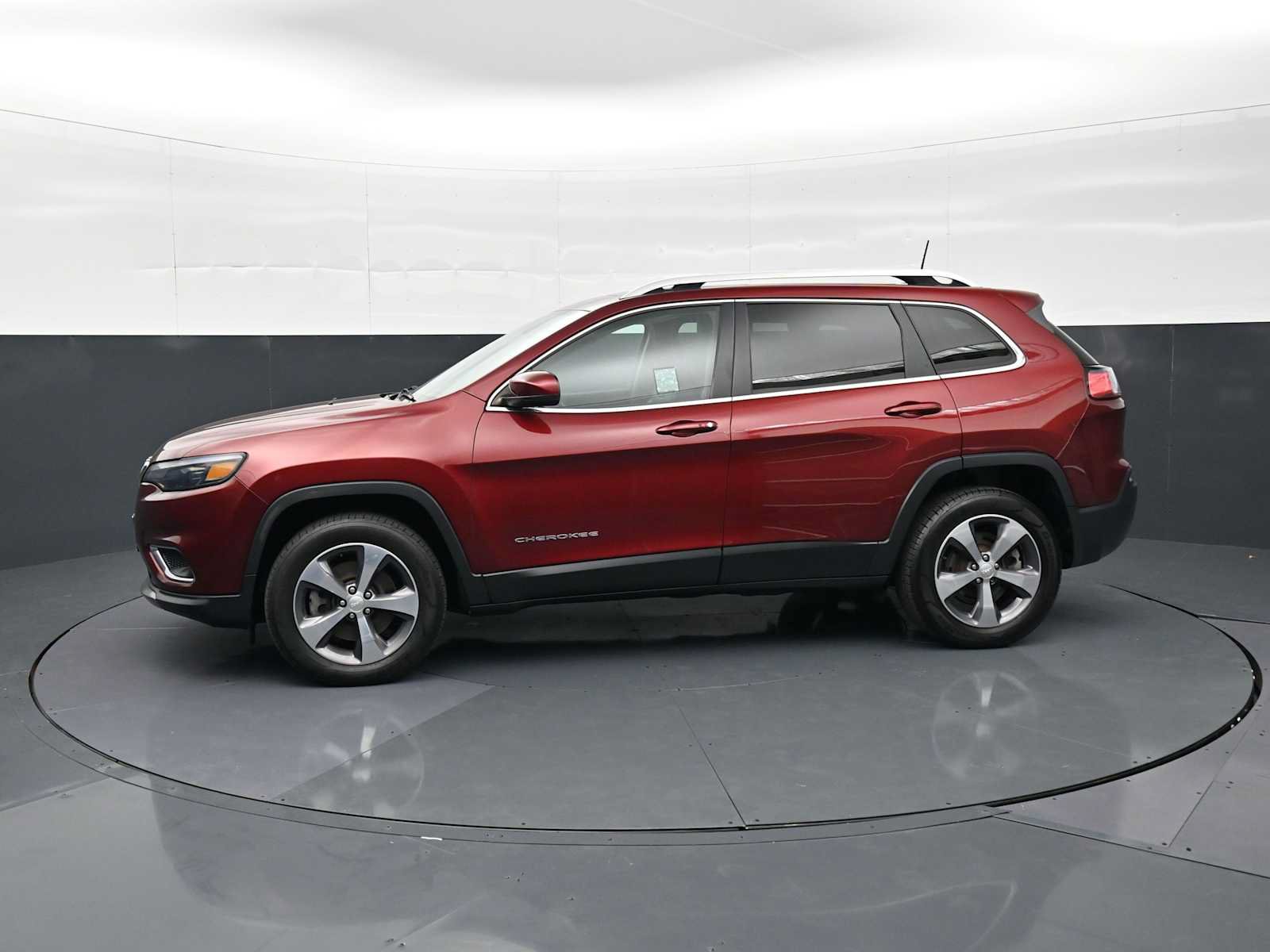 Used 2020 Jeep Cherokee Limited AWD/4WD image 8