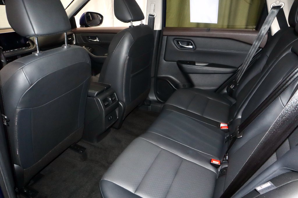 Certified 2023 Nissan Rogue SV w/ SV Premium B Package AWD/4WD image 21