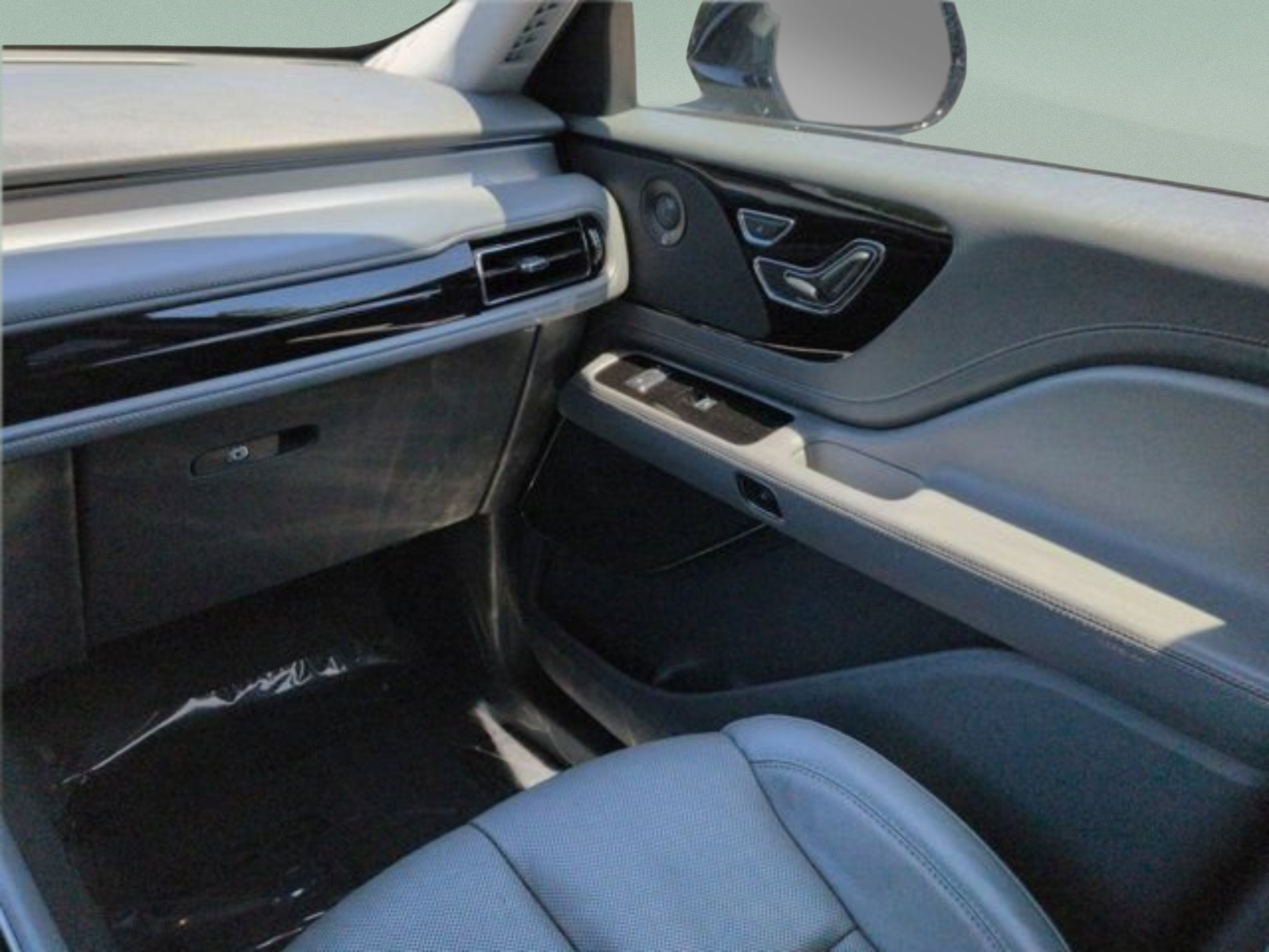 Used 2021 Lincoln Aviator Reserve w/ Elements Package Plus RWD image 16