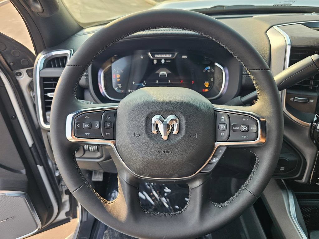 New 2026 RAM 2500 Laramie AWD/4WD image 16