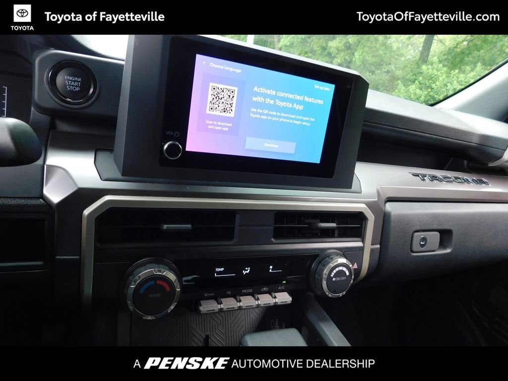 Used 2025 Toyota Tacoma SR5 AWD/4WD image 9
